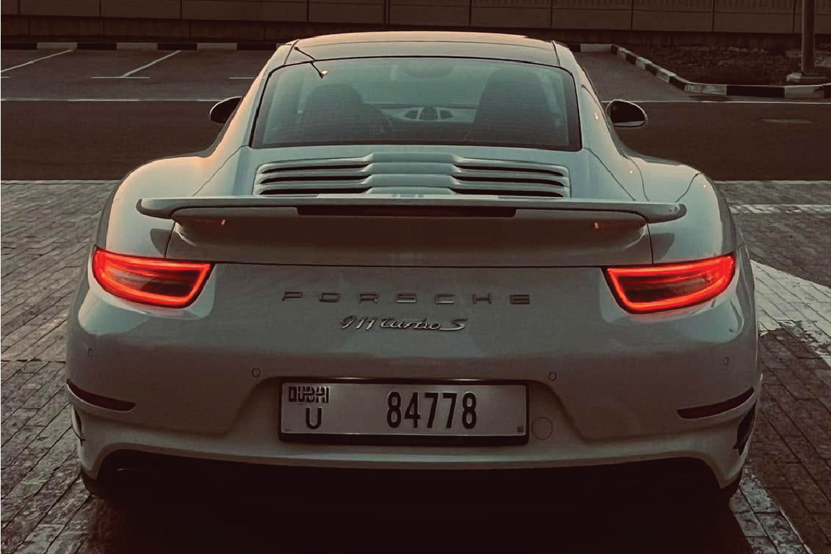 Porsche 911 vs. Lamborghini Huracan – Porsche 911 photo